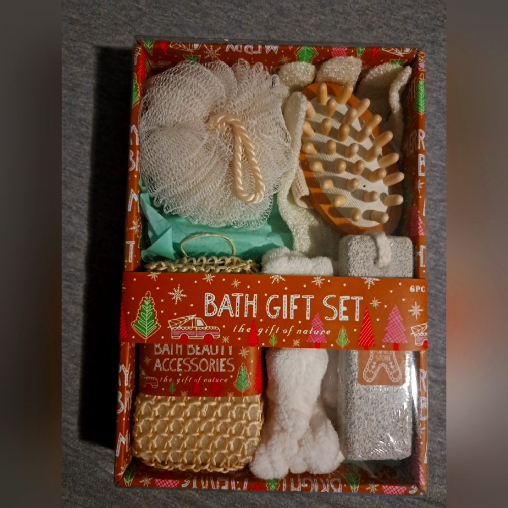 Spa Bath gift set-Nwt